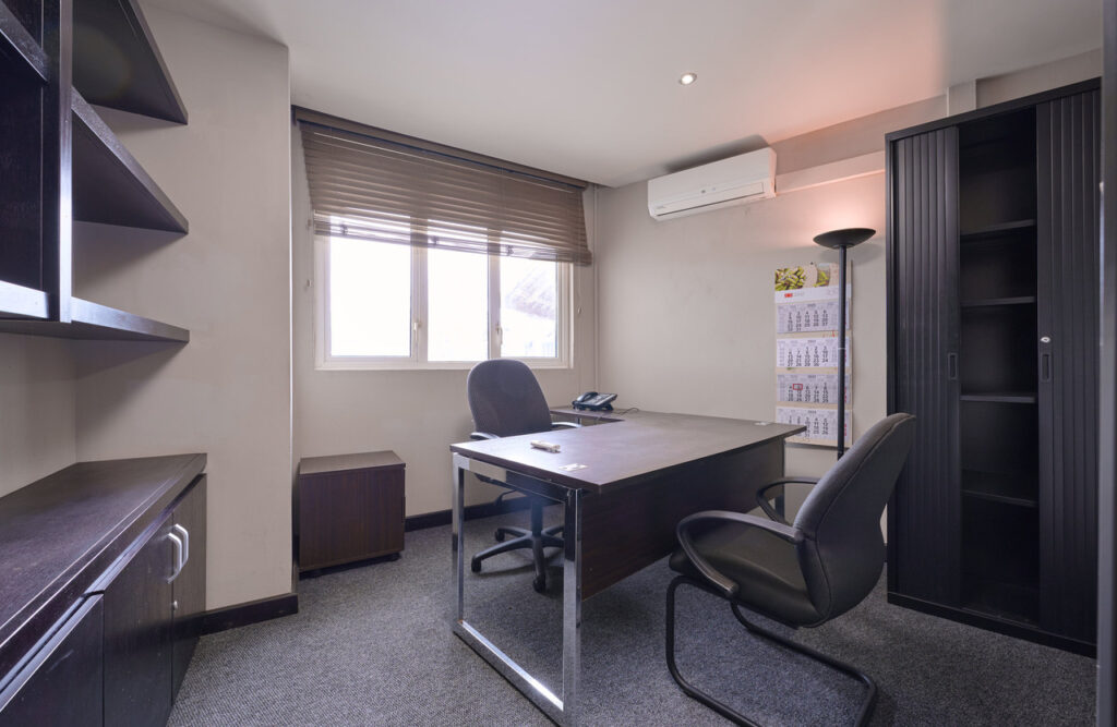Ensemble de 2 bureaux Grand Baie