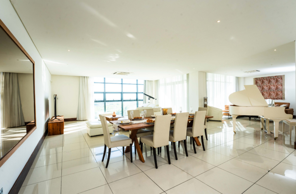 Appart rénové meublé 245 m2 1 chb Grand Baie
