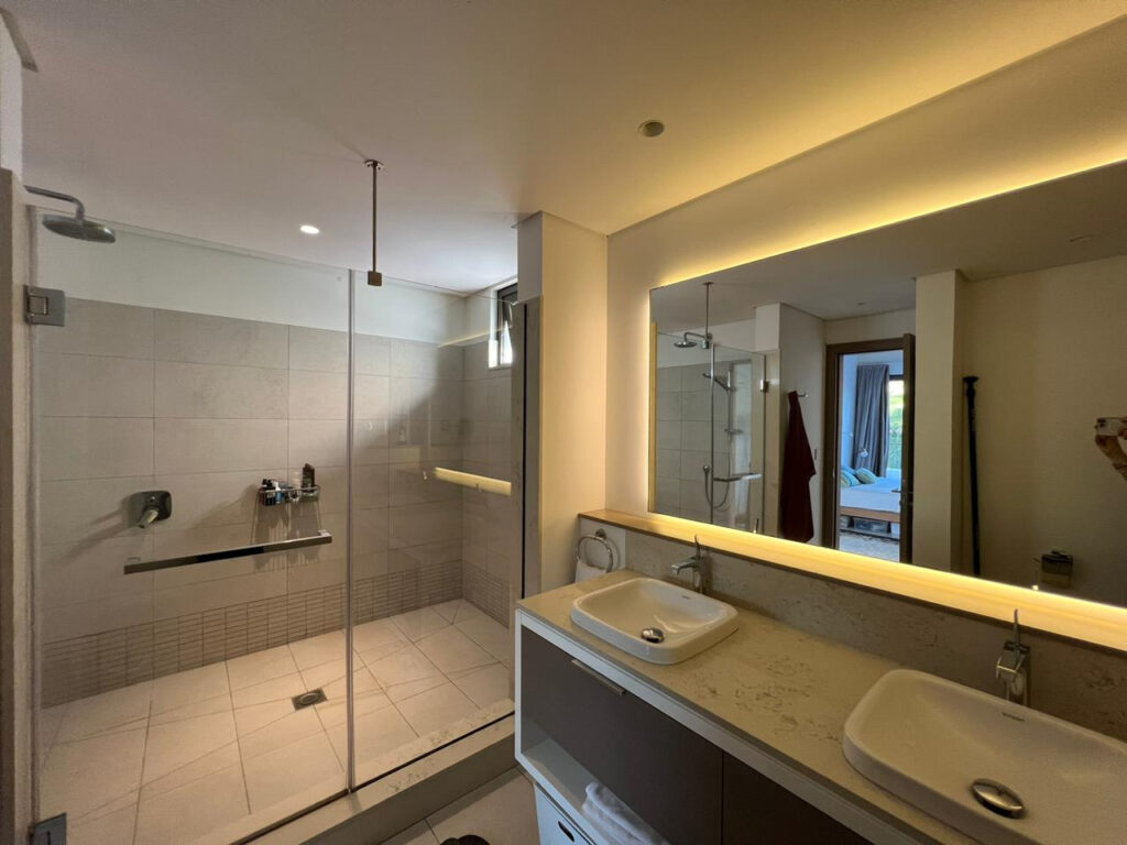 Penthouse 3 chambres avec golf et tennis