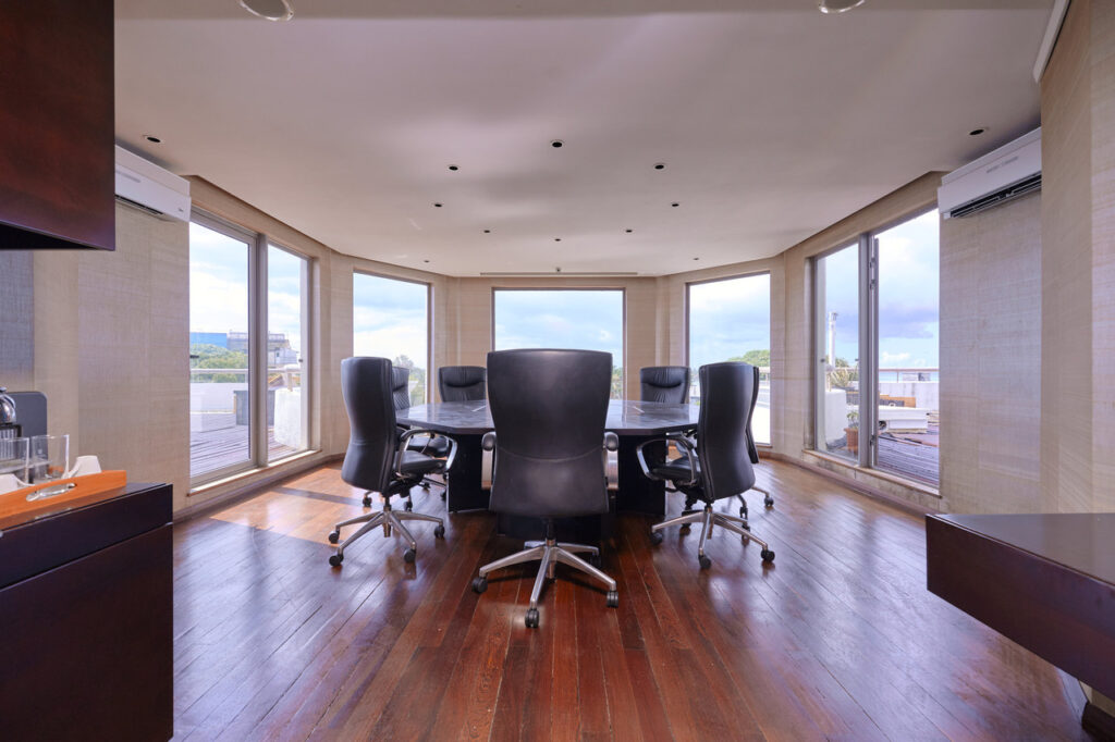 Spacieux bureaux en duplex  209m2 Grand Baie